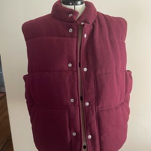 Men’s maroon vest